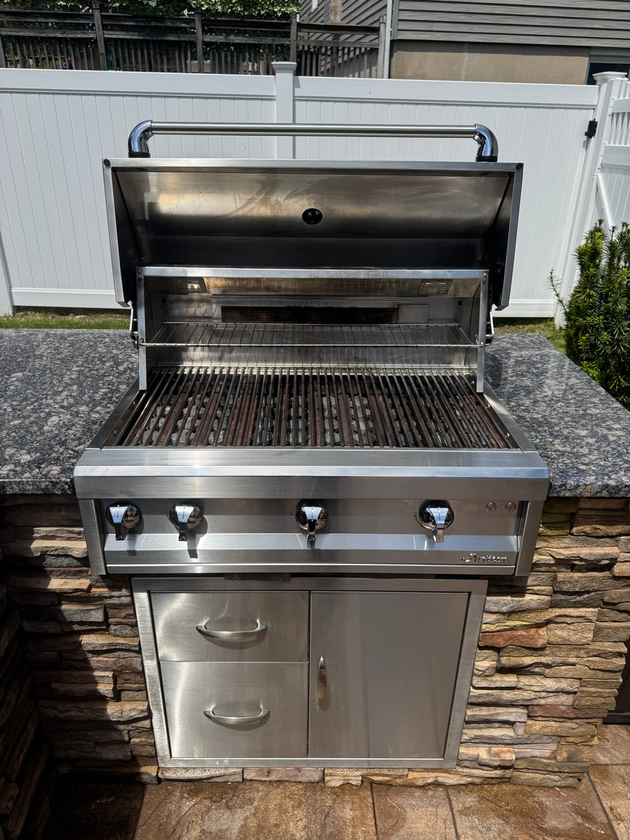 White Glove Luxury Care outdoor kitchen